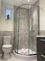 Gladstone Apartments by Bluebell Rooms