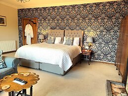 Bossington Hall