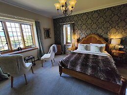 Bossington Hall