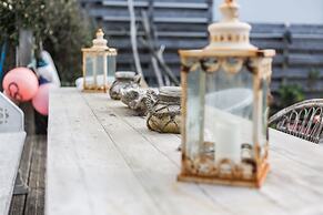 Fairlight - Charming Coastal Home on the Beach