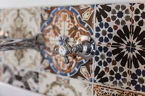 Fairlight - Charming Coastal Home on the Beach