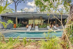 Luxury & Nature Meet Plus a Private Pool & Roof Pool