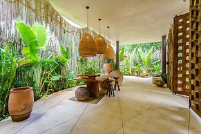 Luxury & Nature Meet Plus a Private Pool & Roof Pool