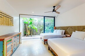 Gorgeous Flowy Space with Wrap-around Private Pool