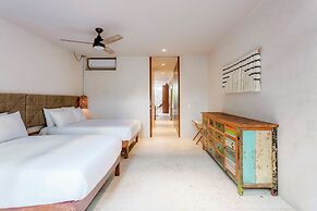 Gorgeous Flowy Space with Wrap-around Private Pool