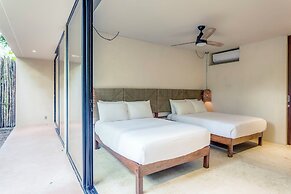 Gorgeous Flowy Space with Wrap-around Private Pool