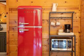 Mount Mitchell Eco Retreat