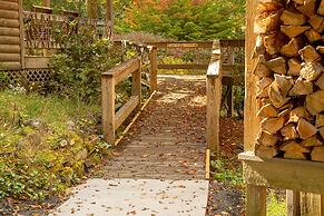 Mount Mitchell Eco Retreat