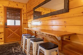 Mount Mitchell Eco Retreat