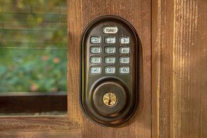 Mount Mitchell Eco Retreat