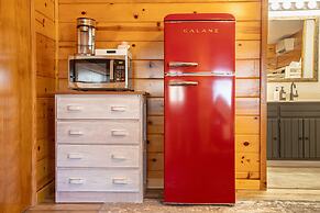 Mount Mitchell Eco Retreat