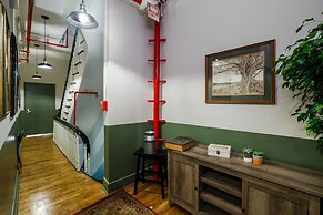 Lamartine Chelsea – Hostel