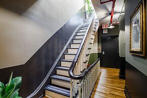 Lamartine Chelsea – Hostel