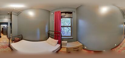 Lamartine Chelsea – Hostel