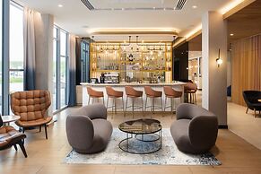 Courtyard by Marriott Paris Charles de Gaulle Central Airport