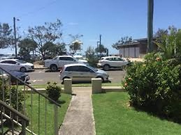 Sea-Hi Beachside Apartment