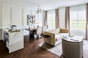 Chateau Grande Hotel