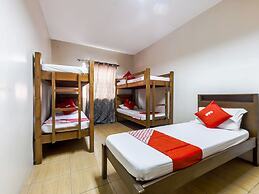 Metro Deluxe Residences