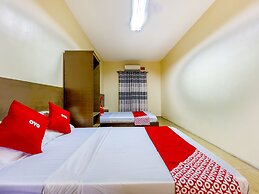 Metro Deluxe Residences