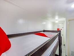 Metro Deluxe Residences