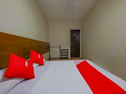 Metro Deluxe Residences