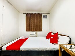 Metro Deluxe Residences