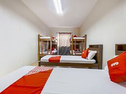 Metro Deluxe Residences