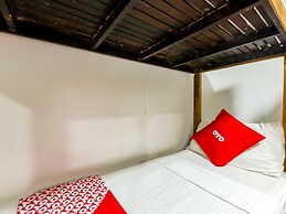 Metro Deluxe Residences