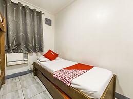 Metro Deluxe Residences