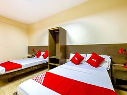 Metro Deluxe Residences