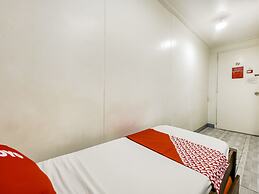 Metro Deluxe Residences