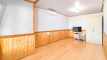 Gangneung Chengdong Aegyeon Pension