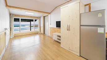 Gangneung Chengdong Aegyeon Pension