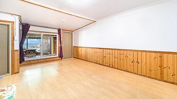 Gangneung Chengdong Aegyeon Pension