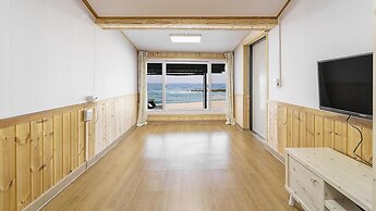 Gangneung Chengdong Aegyeon Pension