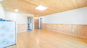 Gangneung Chengdong Aegyeon Pension