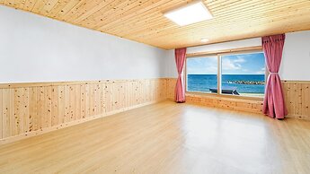 Gangneung Chengdong Aegyeon Pension