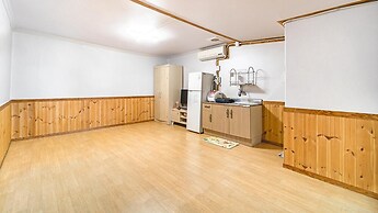 Gangneung Chengdong Aegyeon Pension