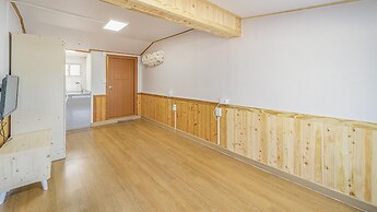 Gangneung Chengdong Aegyeon Pension