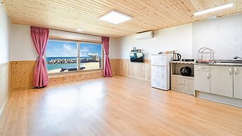 Gangneung Chengdong Aegyeon Pension