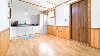 Gangneung Chengdong Aegyeon Pension