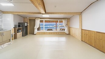 Gangneung Chengdong Aegyeon Pension