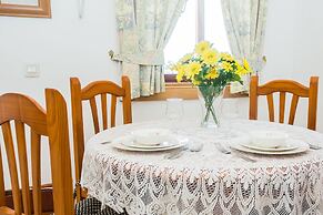 Beautiful 2 Bed Villa With Large Pool Casa Manana