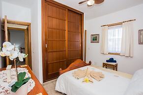 Beautiful 2 Bed Villa With Large Pool Casa Manana