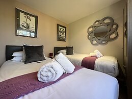 Lancaster Close Serviced Accommodation