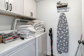 4352 Spruce Way 3 Bedroom Townhouse by RedAwning