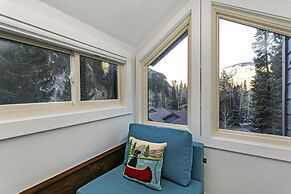 4352 Spruce Way 3 Bedroom Townhouse by RedAwning