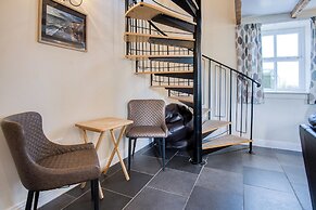 Bunk House - 4 Bedroom - Llangenith
