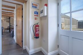 Bunk House - 4 Bedroom - Llangenith