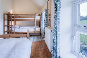 Bunk House - 4 Bedroom - Llangenith